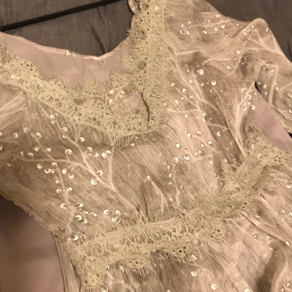 Dress - Picture 4 of 7